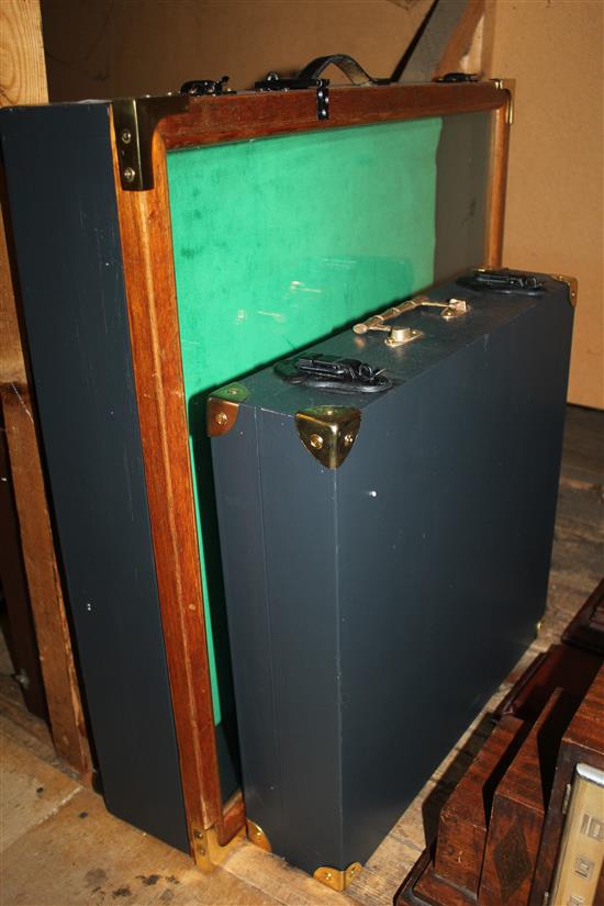 2 jewellery cabinets